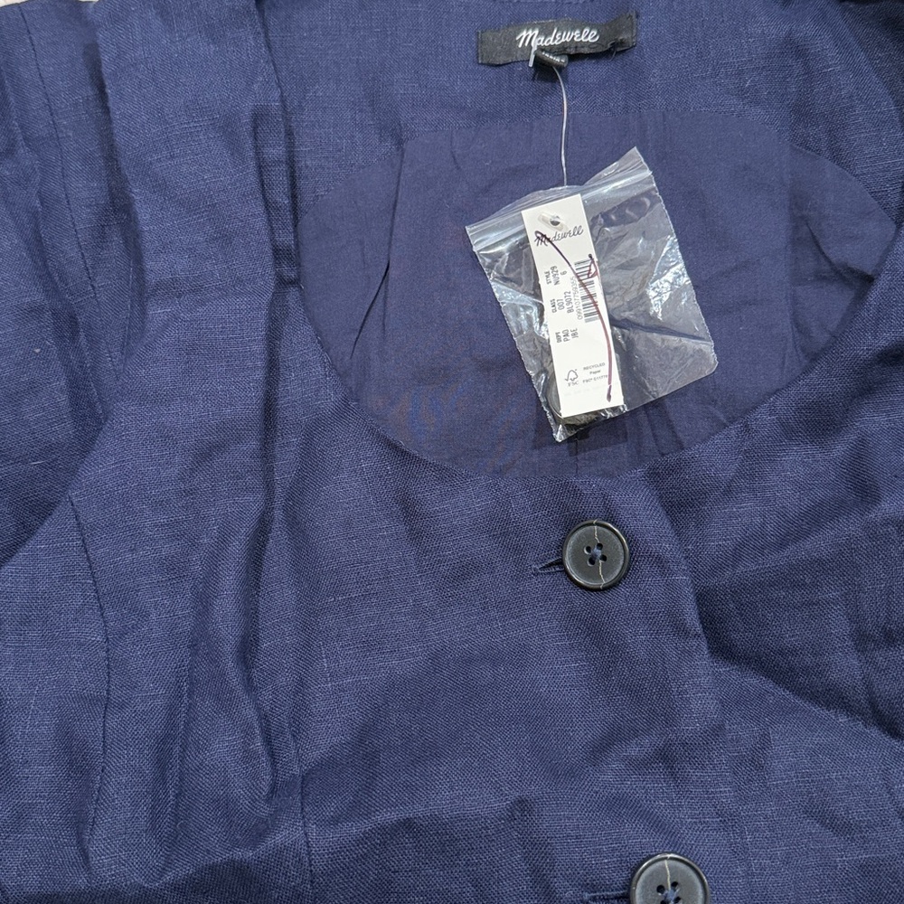 Madewell Scoopneck Cutaway Vest in linen - Picture 7 of 7